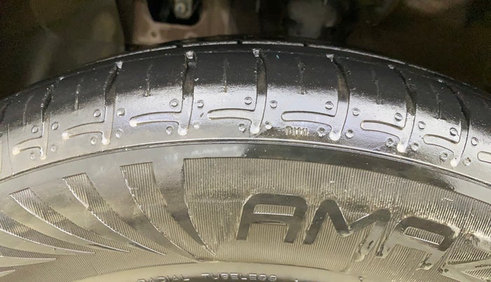 2021 Hyundai AURA S 1.2 CNG, CNG, Manual, 29,152 km, Left Front Tyre Tread