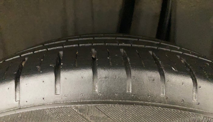 2023 Maruti Baleno ALPHA 1.2 AGS, Petrol, Automatic, 25,069 km, Left Rear Tyre Tread