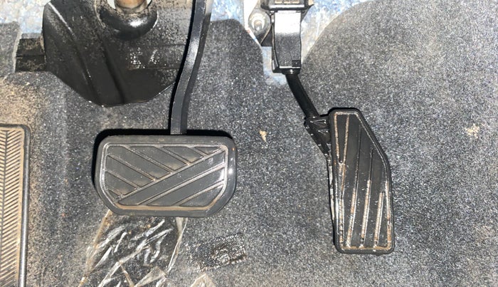 2023 Maruti Baleno ALPHA 1.2 AGS, Petrol, Automatic, 25,069 km, Pedals