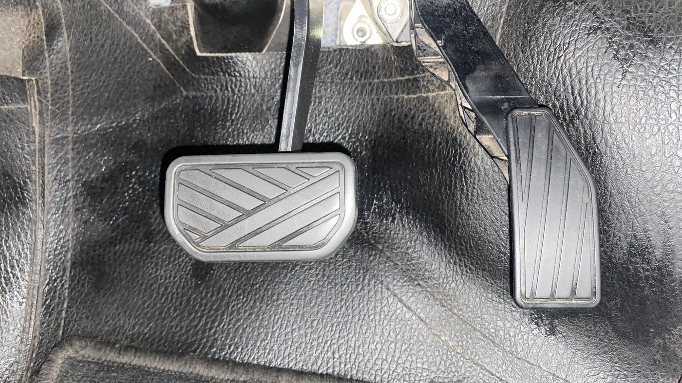 2021 Maruti S PRESSO VXI PLUS AMT, Petrol, Automatic, 57,072 km, Pedals