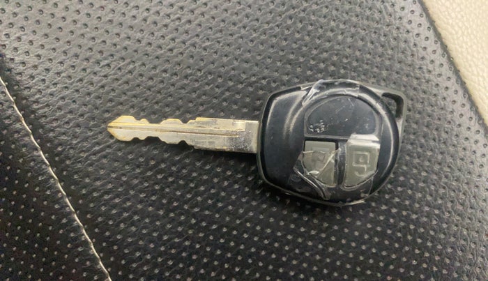 2016 Maruti Wagon R 1.0 VXI, Petrol, Manual, 63,564 km, Key Close Up