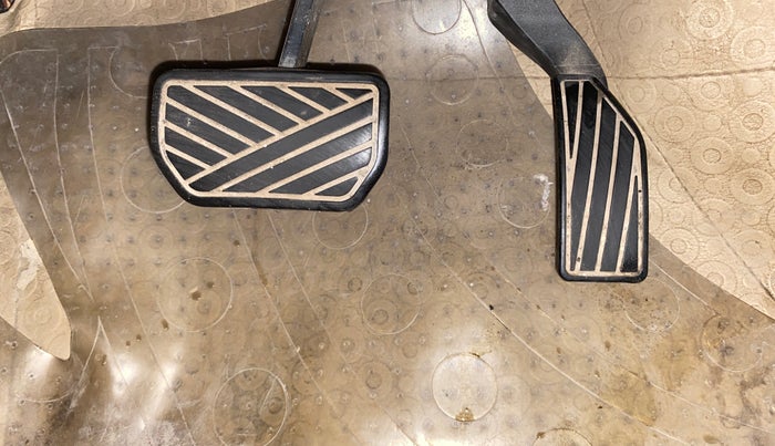 2015 Maruti Swift Dzire VXI AT, Petrol, Automatic, 71,529 km, Pedals