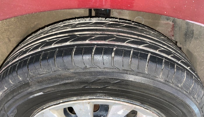 2015 Maruti Swift Dzire VXI AT, Petrol, Automatic, 71,529 km, Right Front Tyre Tread