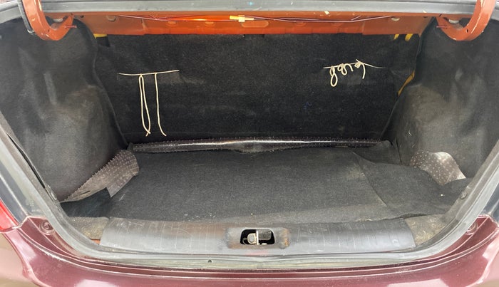 2015 Maruti Swift Dzire VXI AT, Petrol, Automatic, 71,529 km, Boot Inside