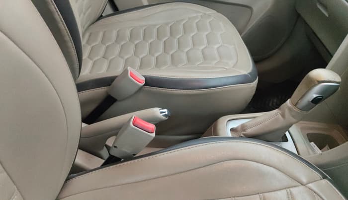2018 Maruti Ertiga VXI AT, Petrol, Automatic, 49,298 km, Gear Lever