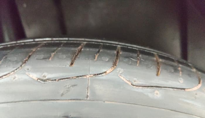 2018 Maruti Ertiga VXI AT, Petrol, Automatic, 49,298 km, Right Rear Tyre Tread