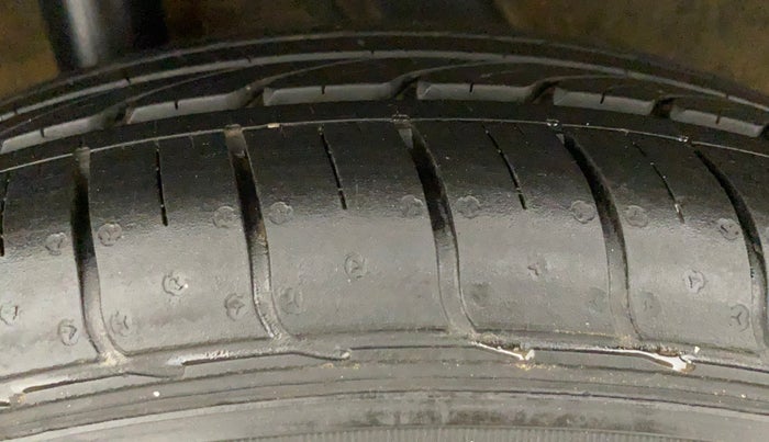 2022 Hyundai VENUE S+ 1.2, Petrol, Manual, 9,796 km, Right Rear Tyre Tread