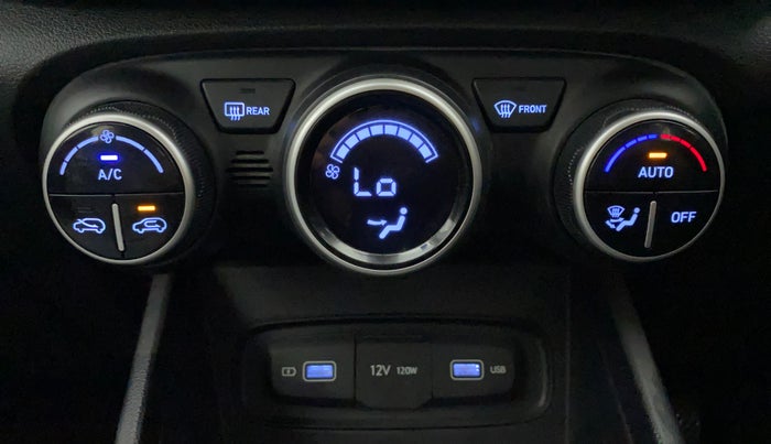 2022 Hyundai VENUE S+ 1.2, Petrol, Manual, 9,796 km, Automatic Climate Control