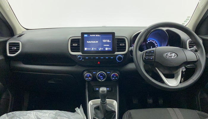 2022 Hyundai VENUE S+ 1.2, Petrol, Manual, 9,796 km, Dashboard