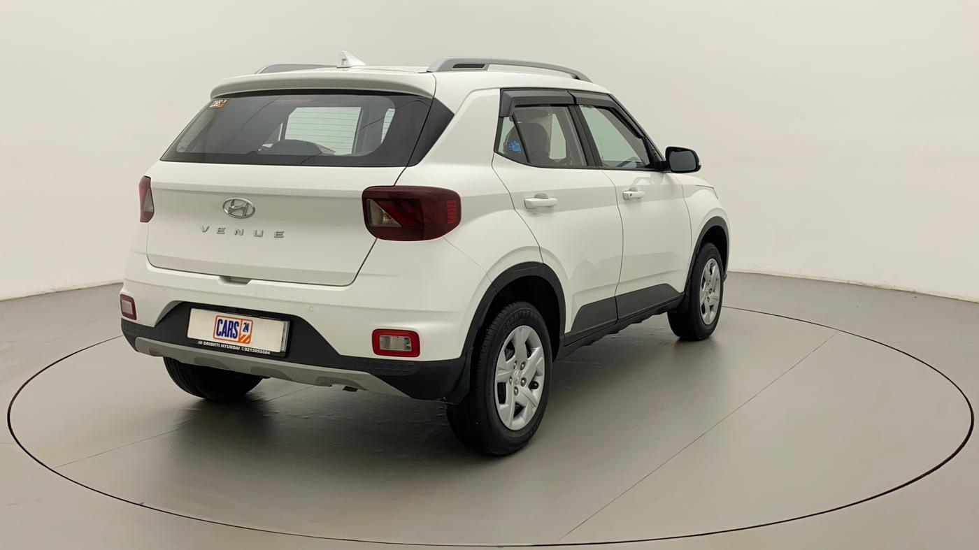 2022 Hyundai VENUE S+ 1.2, Petrol, Manual, 9,796 km, Right Back Diagonal