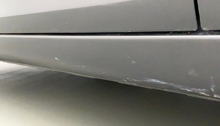 2016 Maruti Swift VDI, Diesel, Manual, 89,183 km, Left running board - Minor scratches