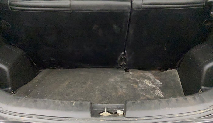 2016 Maruti Swift VDI, Diesel, Manual, 89,183 km, Boot Inside
