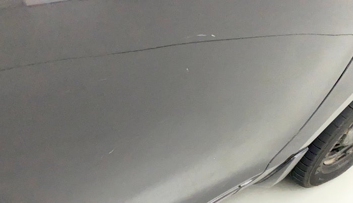 2016 Maruti Swift VDI, Diesel, Manual, 89,183 km, Driver-side door - Minor scratches