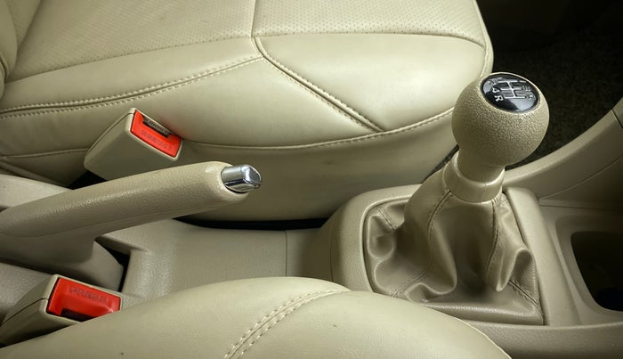 2016 Maruti Swift Dzire VDI ABS, Diesel, Manual, 73,920 km, Gear Lever