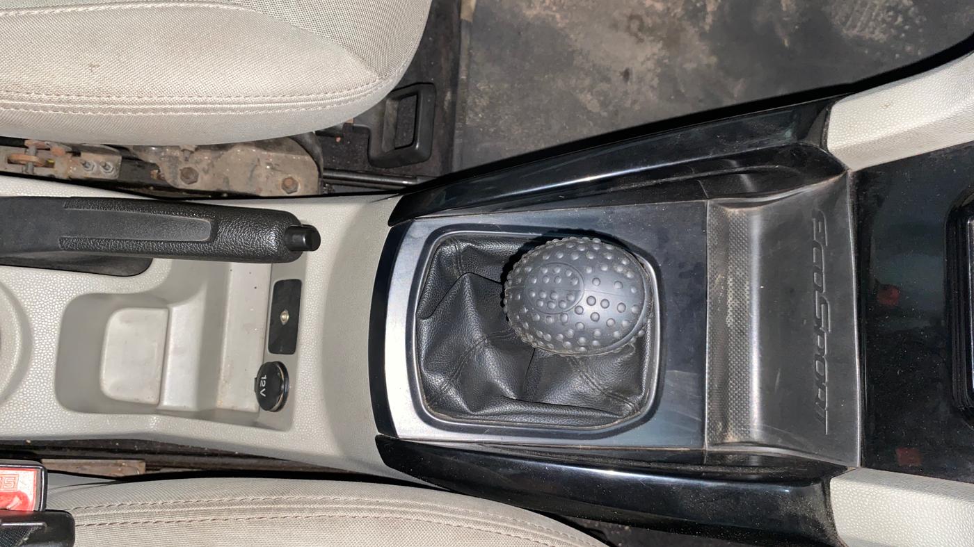 2014 Ford Ecosport TREND 1.5L DIESEL, Diesel, Manual, 76,401 km, Gear Lever