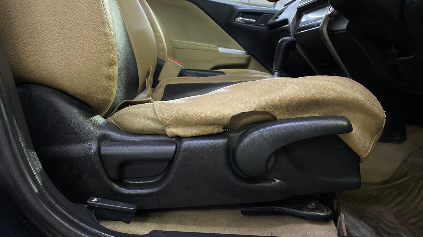 2014 Honda City 1.5L I-VTEC VX CVT, Petrol, Automatic, 53,209 km, Driver Side Adjustment Panel