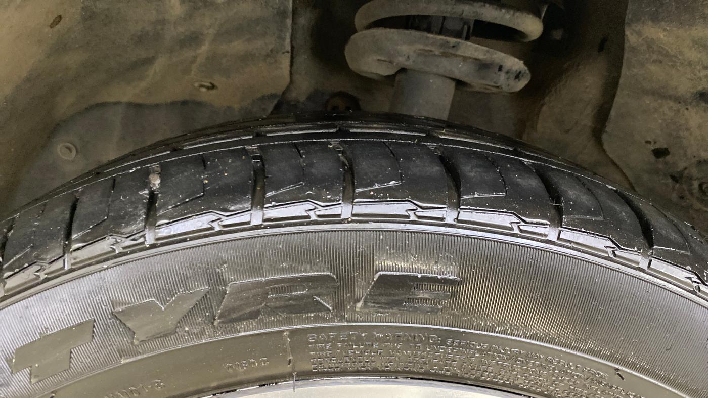 2021 MG HECTOR SHARP HYBRID 1.5 PETROL, Petrol, Manual, 39,910 km, Left Front Tyre Tread