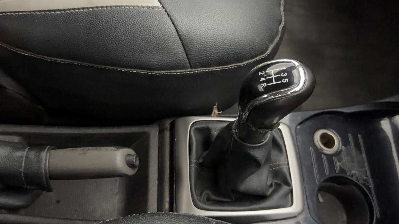 2015 Tata Zest XE PETROL, Petrol, Manual, 67,540 km, Gear Lever