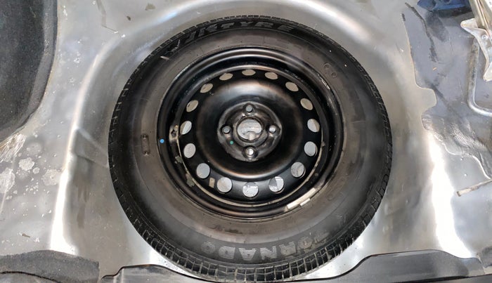 2015 Maruti Swift Dzire VXI, Petrol, Manual, 51,307 km, Spare Tyre