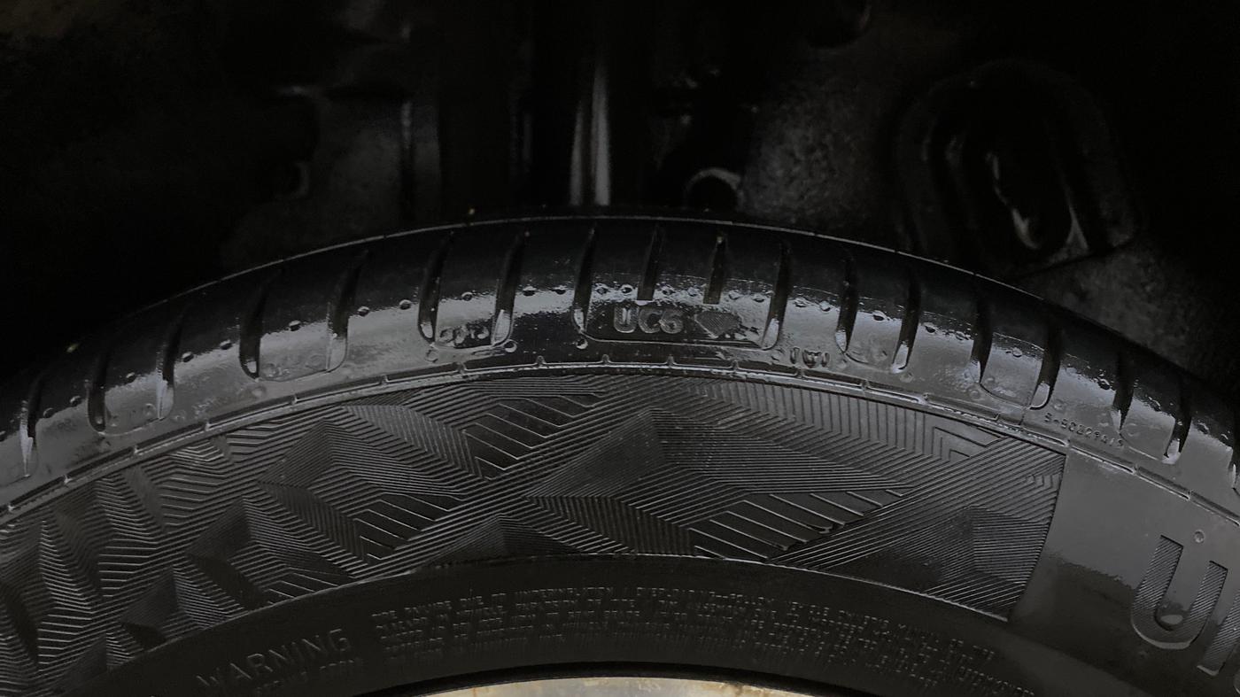 2018 Tata NEXON XZA PLUS PETROL, Petrol, Automatic, 93,178 km, Right Rear Tyre Tread