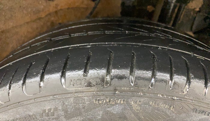 2018 Tata NEXON XM PETROL, Petrol, Manual, 68,828 km, Left Rear Tyre Tread