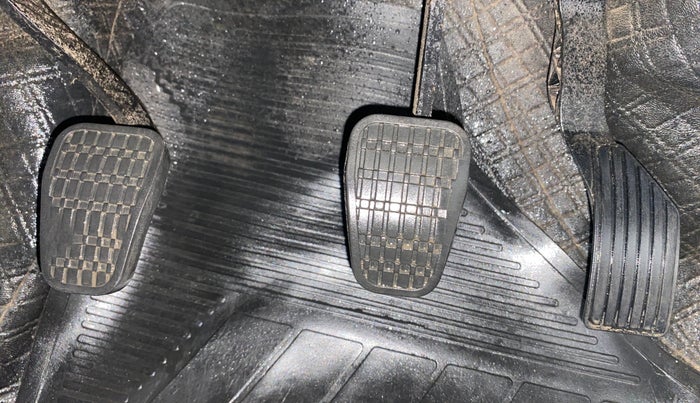 2018 Tata NEXON XM PETROL, Petrol, Manual, 68,828 km, Pedals