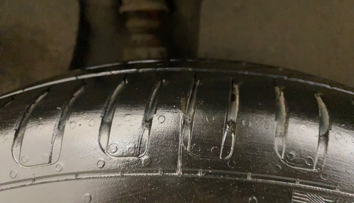 2015 Hyundai Creta SX PLUS 1.6 PETROL, Petrol, Manual, 55,540 km, Right Rear Tyre Tread