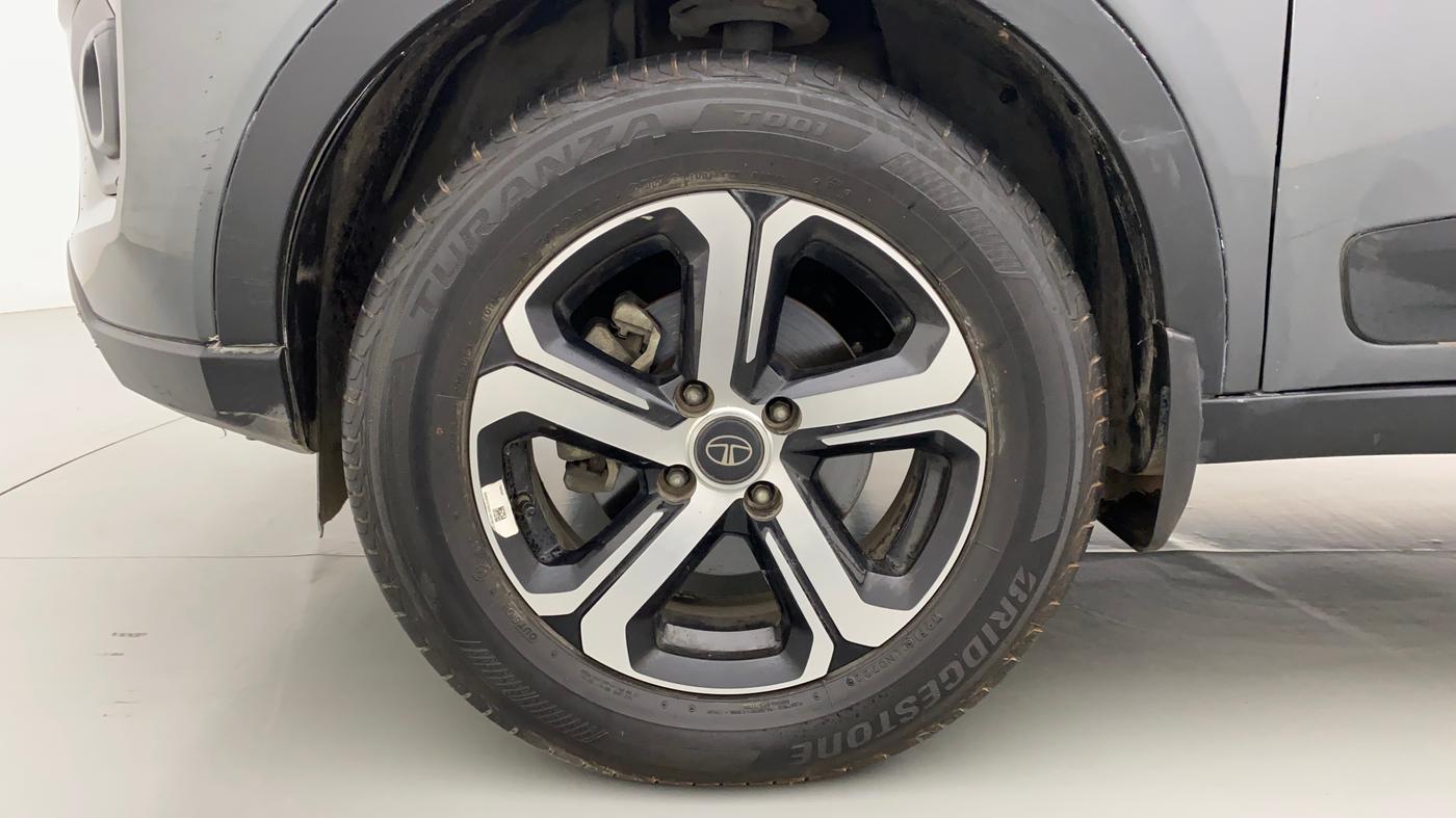 2022 Tata NEXON XZ PLUS (HS) DIESEL, Diesel, Manual, 31,035 km, Left Front Wheel
