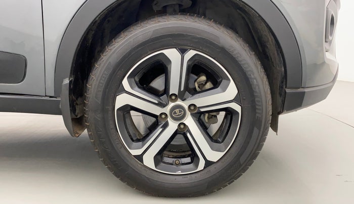 2022 Tata NEXON XZ PLUS (HS) DIESEL, Diesel, Manual, 31,035 km, Right Front Wheel