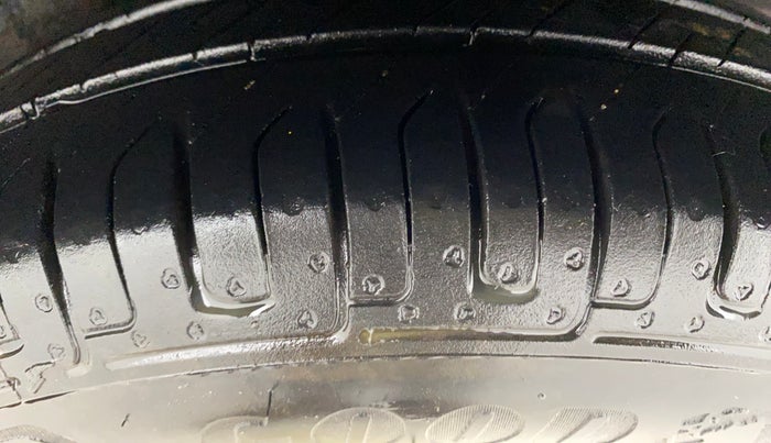 2014 Hyundai i10 MAGNA 1.1, Petrol, Manual, 52,482 km, Left Rear Tyre Tread