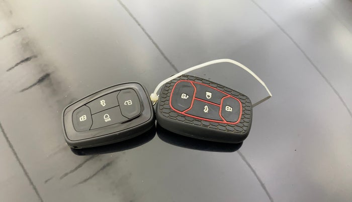 2023 Tata ALTROZ XZ PLUS DIESEL DARK EDITION, Diesel, Manual, 25,451 km, Key Close Up