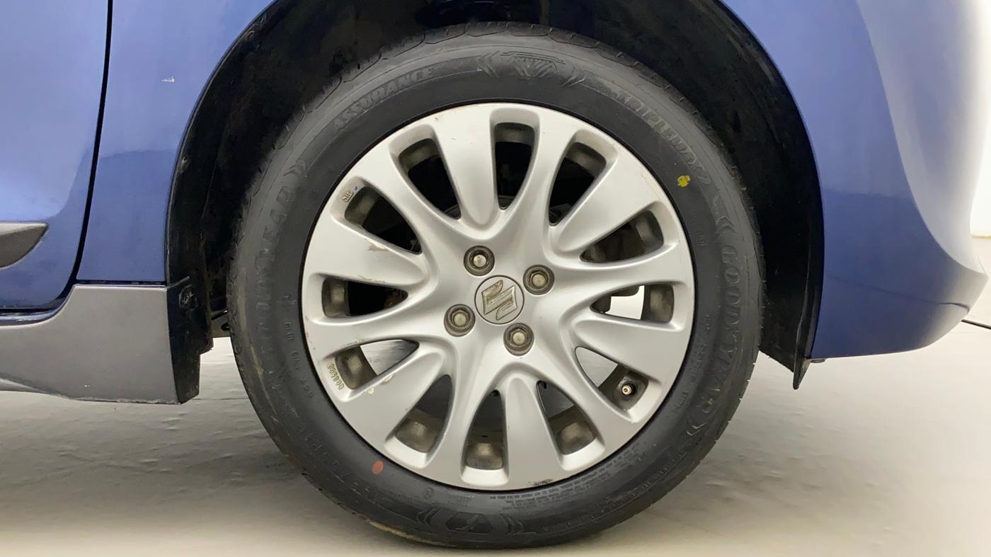 2018 Maruti Baleno ZETA PETROL 1.2, Petrol, Manual, 30,189 km, Right Front Wheel