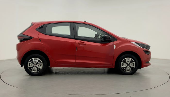 2020 Tata ALTROZ XE 1.2, Petrol, Manual, 12,401 km, Right Side View