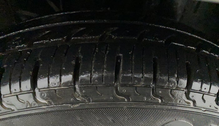 2018 Datsun Redi Go 1.0 T(O) AT, Petrol, Automatic, 15,500 km, Right Front Tyre Tread