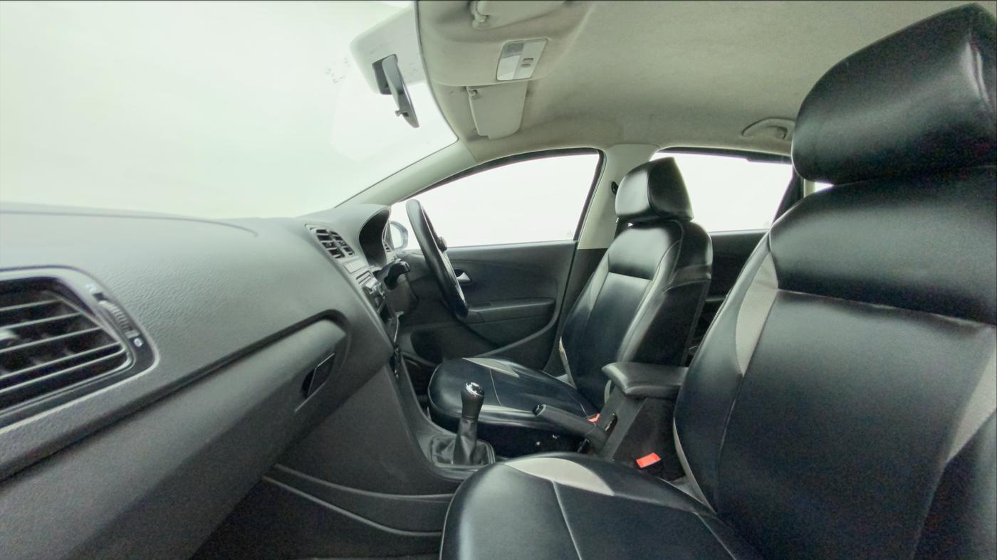2019 Volkswagen Polo TRENDLINE 1.0L, Petrol, Manual, 69,775 km, Right Side Front Door Cabin