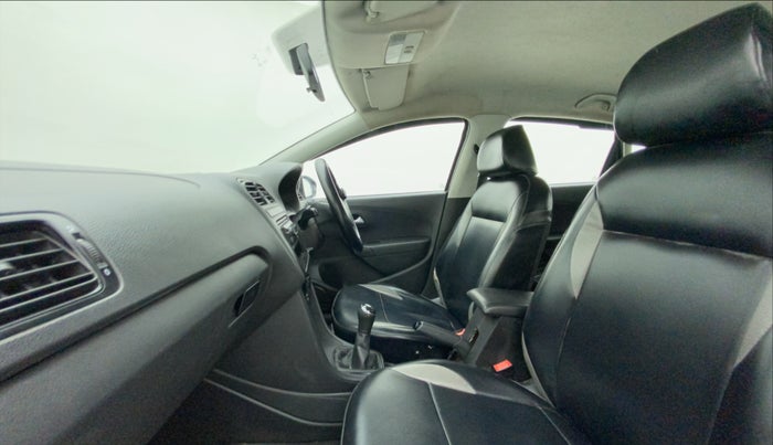 2019 Volkswagen Polo TRENDLINE 1.0L, Petrol, Manual, 69,775 km, Right Side Front Door Cabin