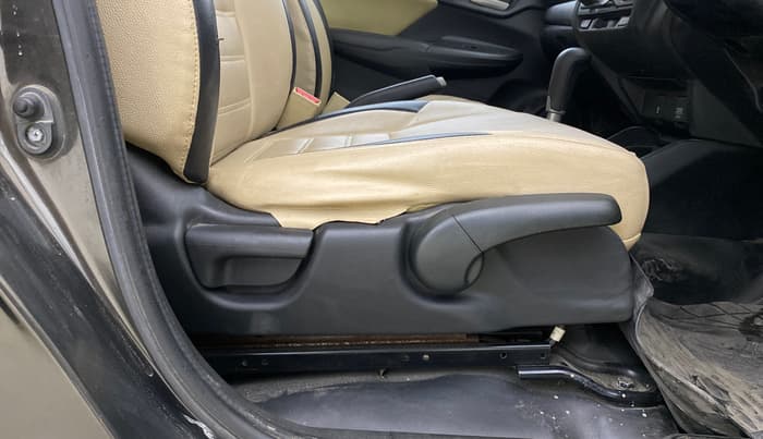2016 Honda Jazz 1.2L I-VTEC S AT, Petrol, Automatic, 75,387 km, Driver Side Adjustment Panel
