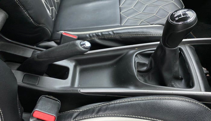 2020 Maruti Baleno ZETA PETROL 1.2, Petrol, Manual, 13,069 km, Gear Lever