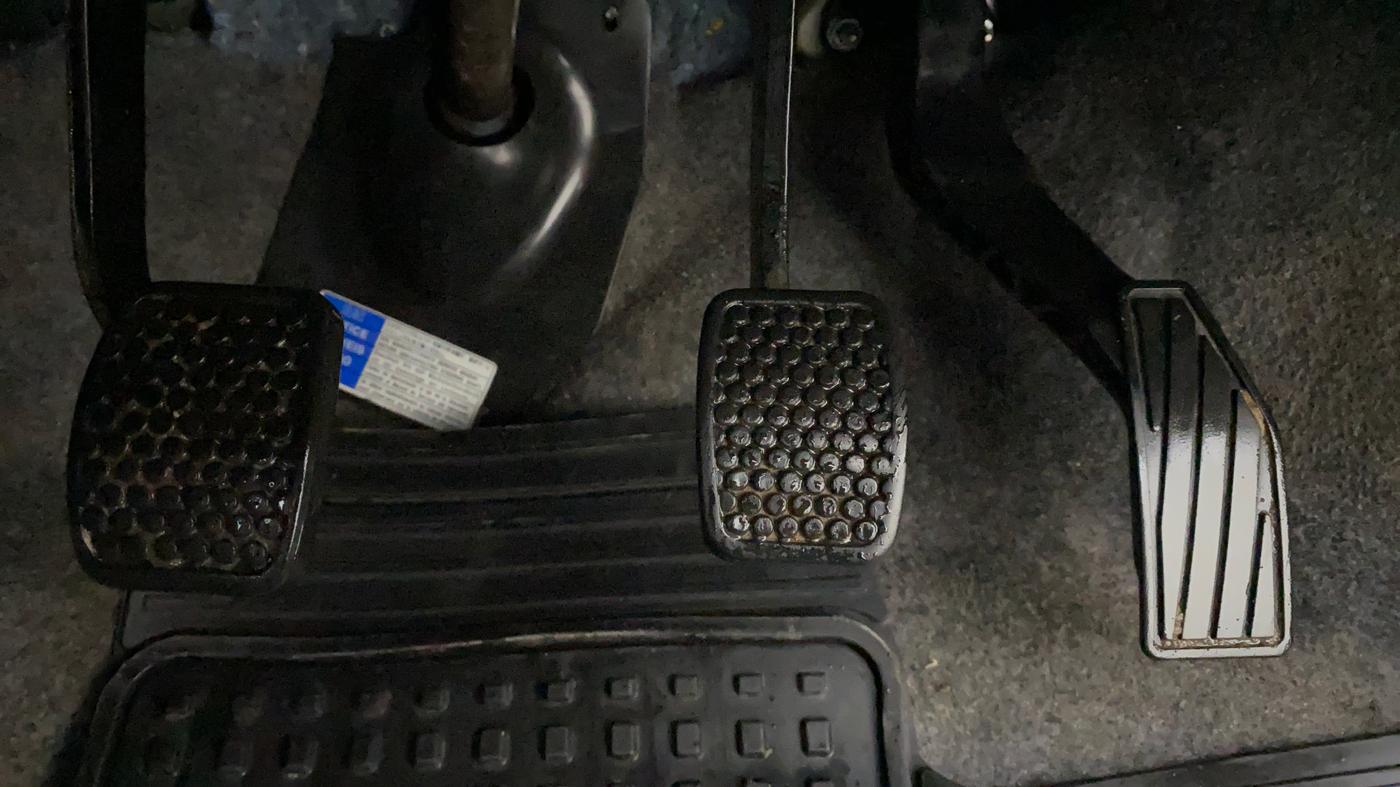 2019 Maruti Alto VXI, Petrol, Manual, 41,704 km, Pedals