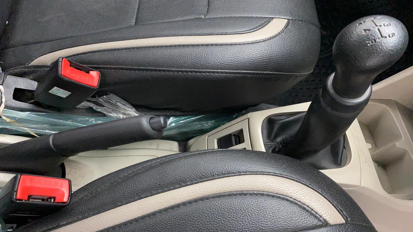2019 Maruti Alto VXI, Petrol, Manual, 41,704 km, Gear Lever