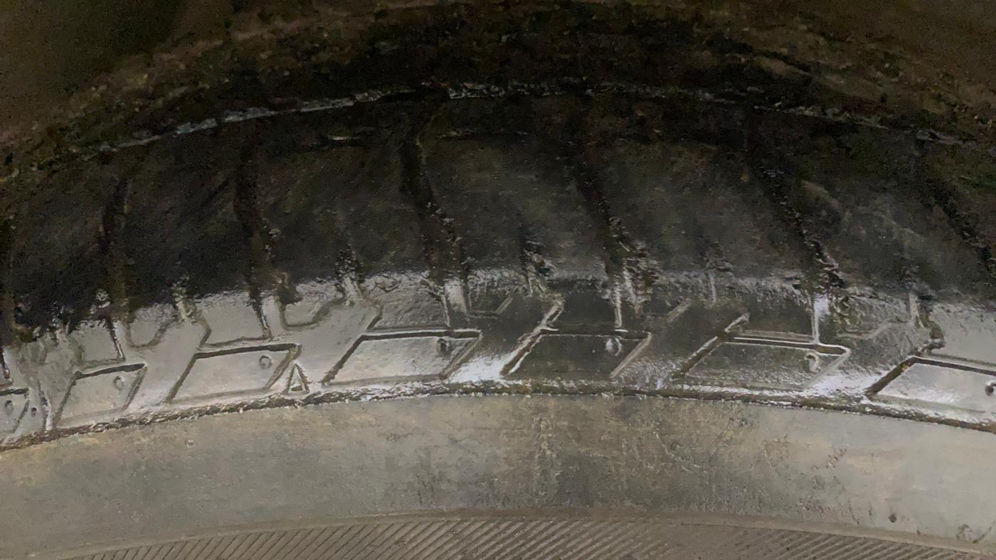 2018 Mahindra XUV500 W10, Diesel, Manual, 55,972 km, Right Front Tyre Tread
