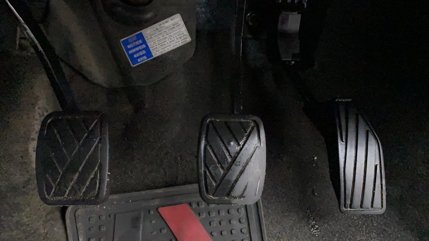2018 Maruti Swift ZXI+, Petrol, Manual, 80,457 km, Pedals