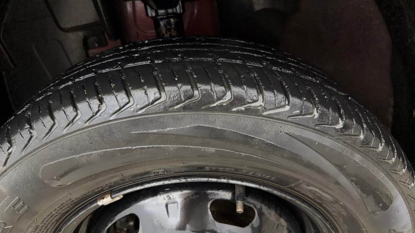 2015 Renault Kwid RXT 0.8, Petrol, Manual, 49,112 km, Left Front Tyre Tread