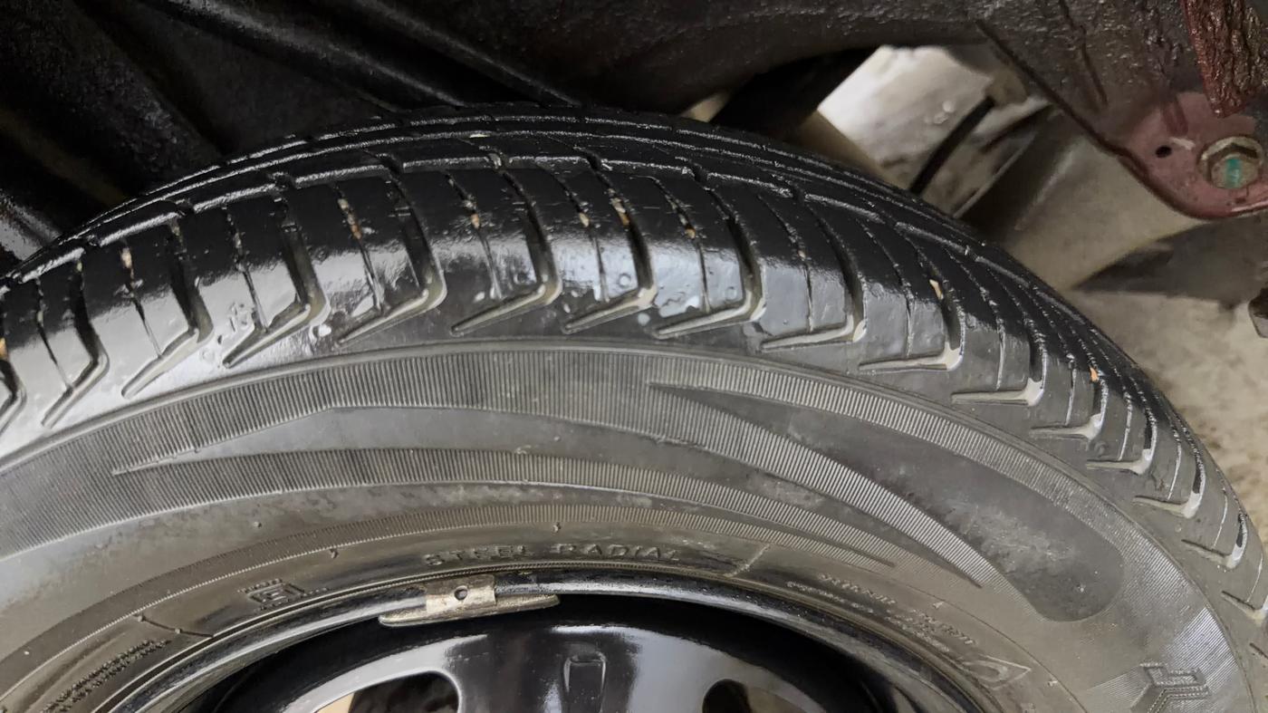 2015 Renault Kwid RXT 0.8, Petrol, Manual, 49,112 km, Right Rear Tyre Tread