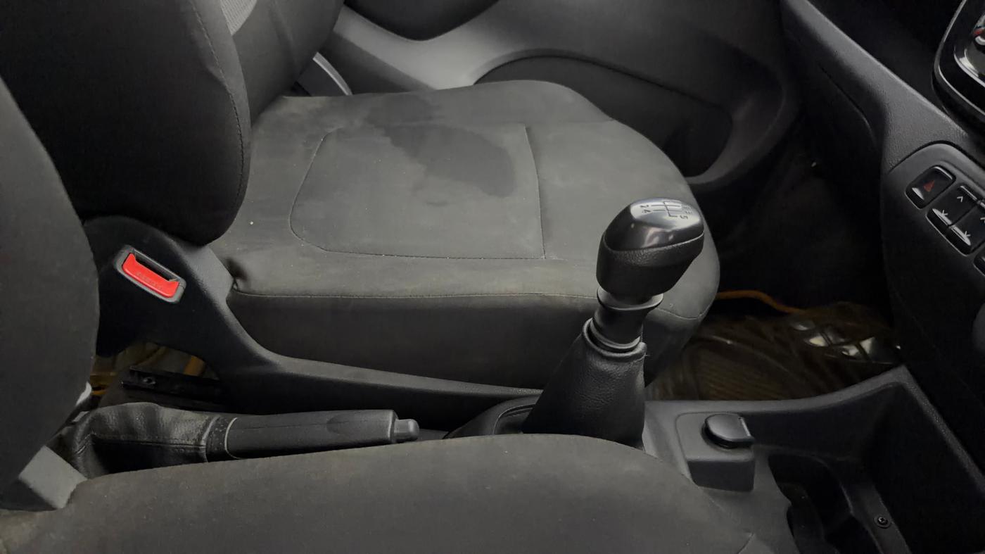 2015 Renault Kwid RXT 0.8, Petrol, Manual, 49,112 km, Gear Lever