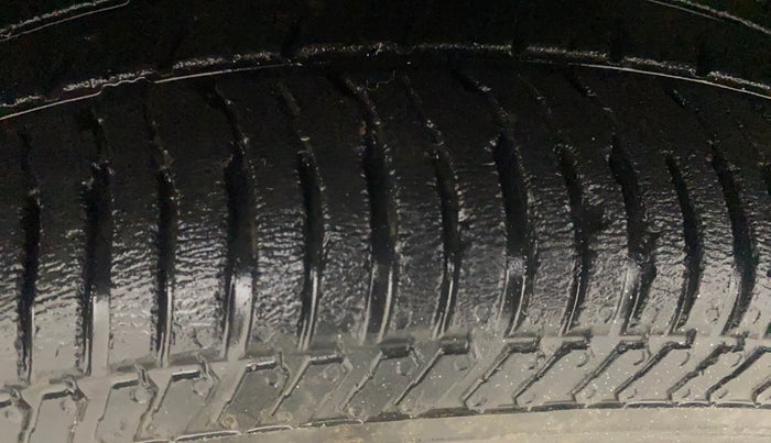 2013 Ford Ecosport TREND 1.5L PETROL, Petrol, Manual, 99,938 km, Left Front Tyre Tread