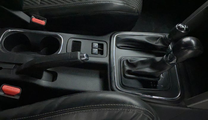 2021 Mahindra Thar LX PETROL HT 4WD AT, Petrol, Automatic, 52,389 km, Gear Lever