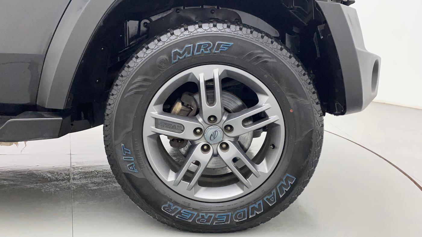 2021 Mahindra Thar LX PETROL HT 4WD AT, Petrol, Automatic, 52,389 km, Right Front Wheel