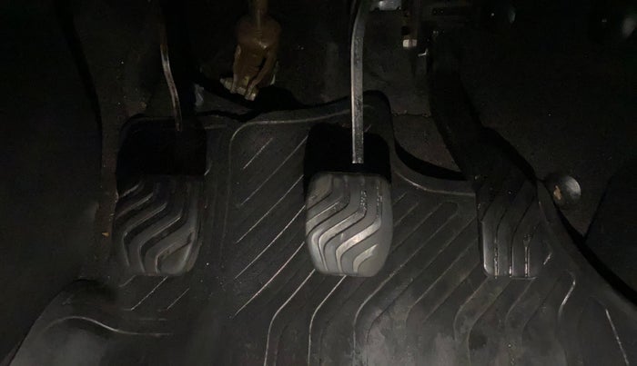 2021 Nissan MAGNITE XL, Petrol, Manual, 64,663 km, Pedals