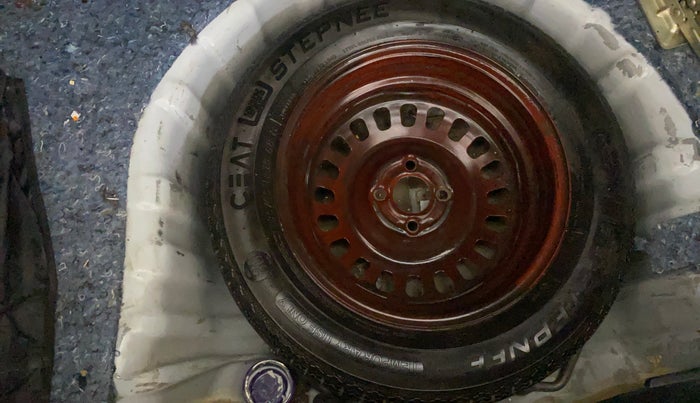 2021 Nissan MAGNITE XL, Petrol, Manual, 64,663 km, Spare Tyre